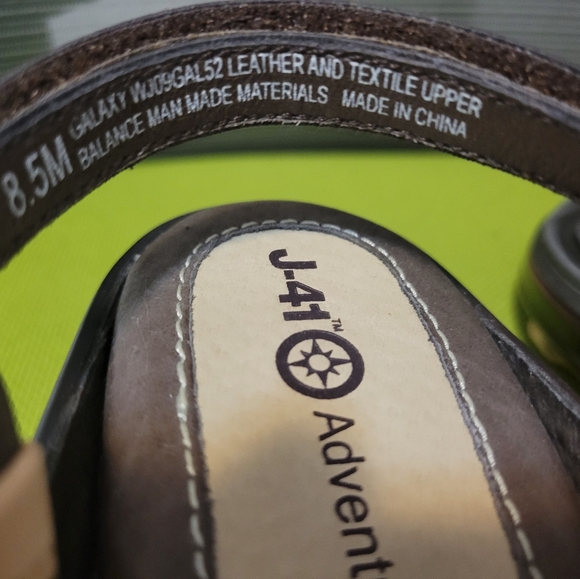 J-41 Adventure On Sandals. Size 8.5. - Picture 9 of 9